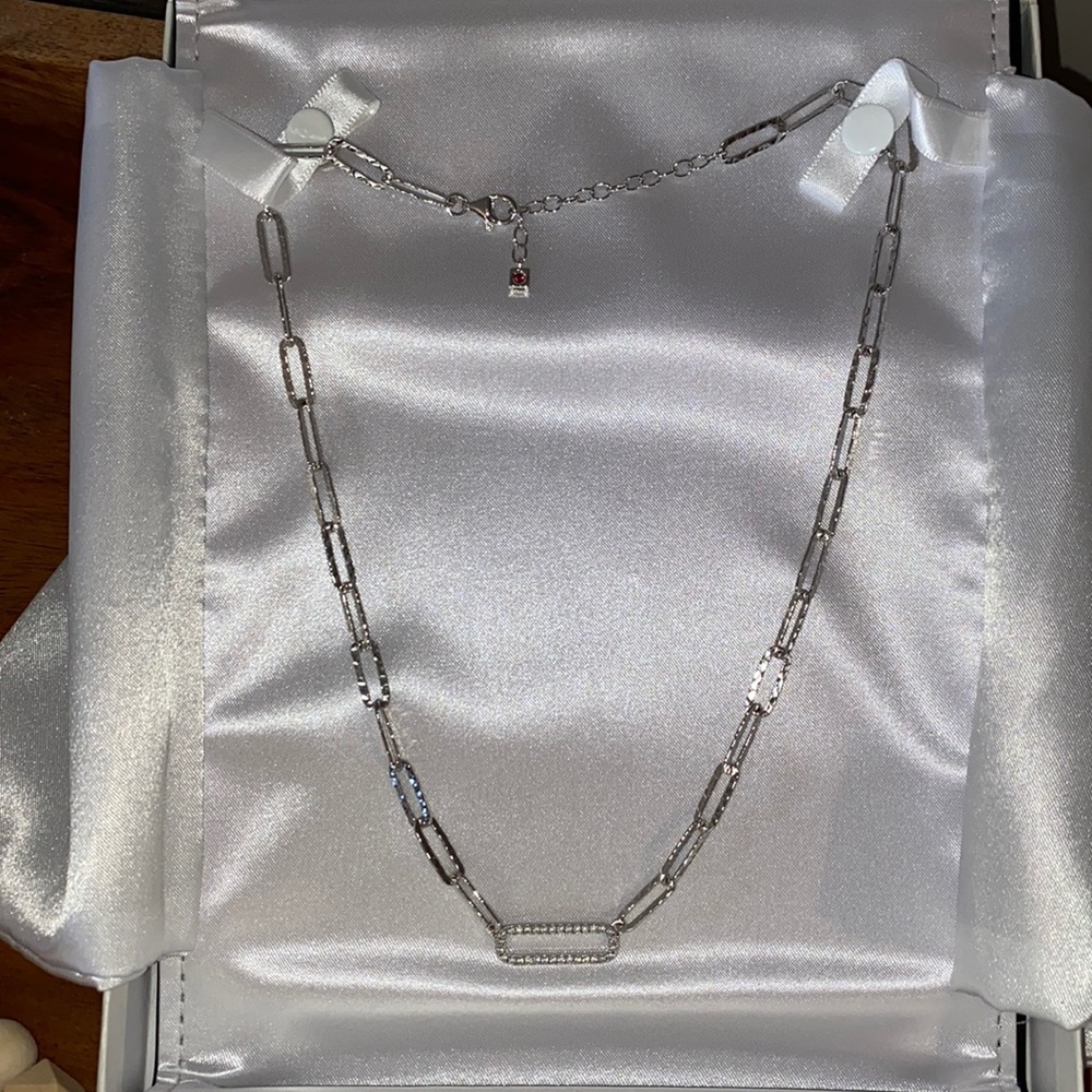 Elle silver necklace